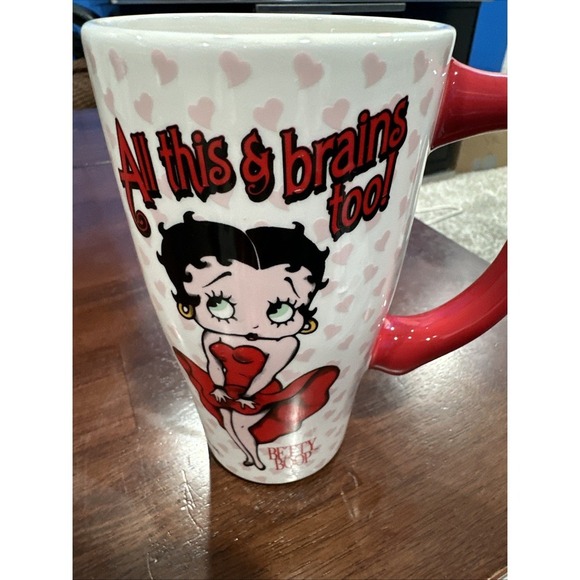 Betty Boop "All This & Brains Too!" Hot Coffee Tea Mug 2007‎ Travel Mug w/Hearts - Picture 1 of 4